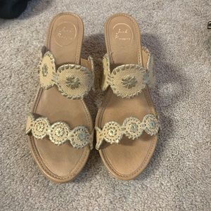 lightly worn mid wedge jack rogers